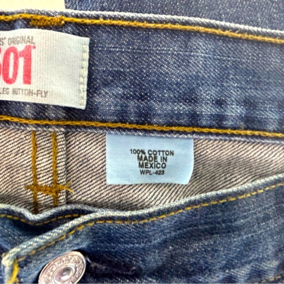 Levi's 501 Original Straight Leg Button-Fly Jeans Size 44 X 30 - Picture 9 of 9